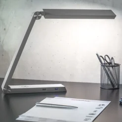 Design LED Light & Charge